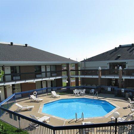 Walking Horse Hotel